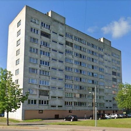 Hero Avenue Apartment Нарва Екстериор снимка